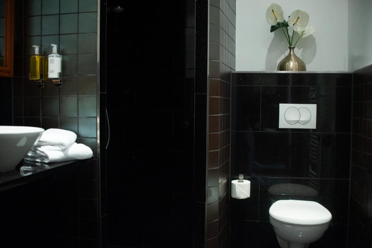 Ross Hotel シュトゥットガルト エクステリア 写真