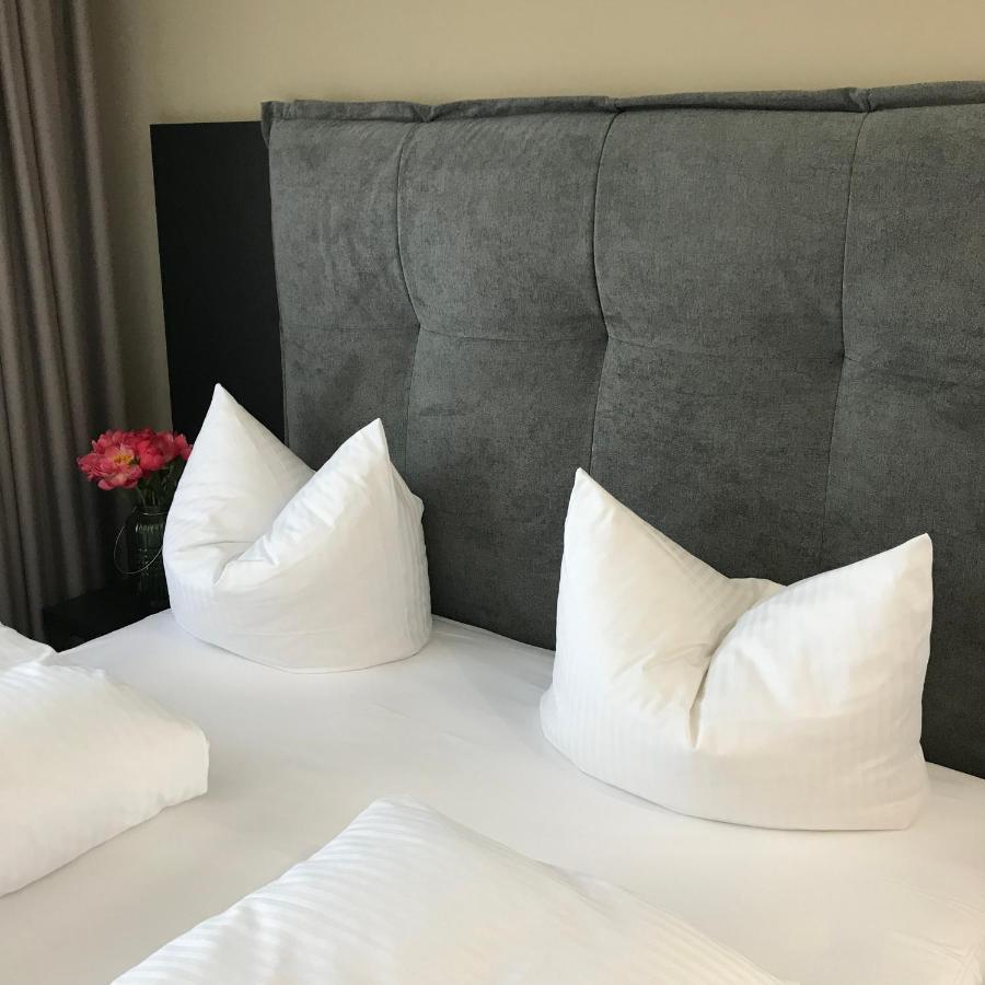Ross Hotel シュトゥットガルト エクステリア 写真
